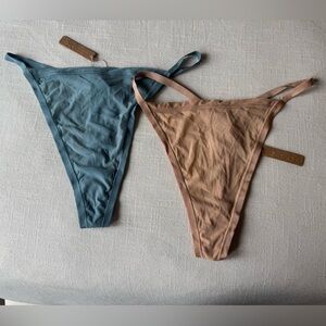 NWT SKIMS Blue and Tan Panties Set
